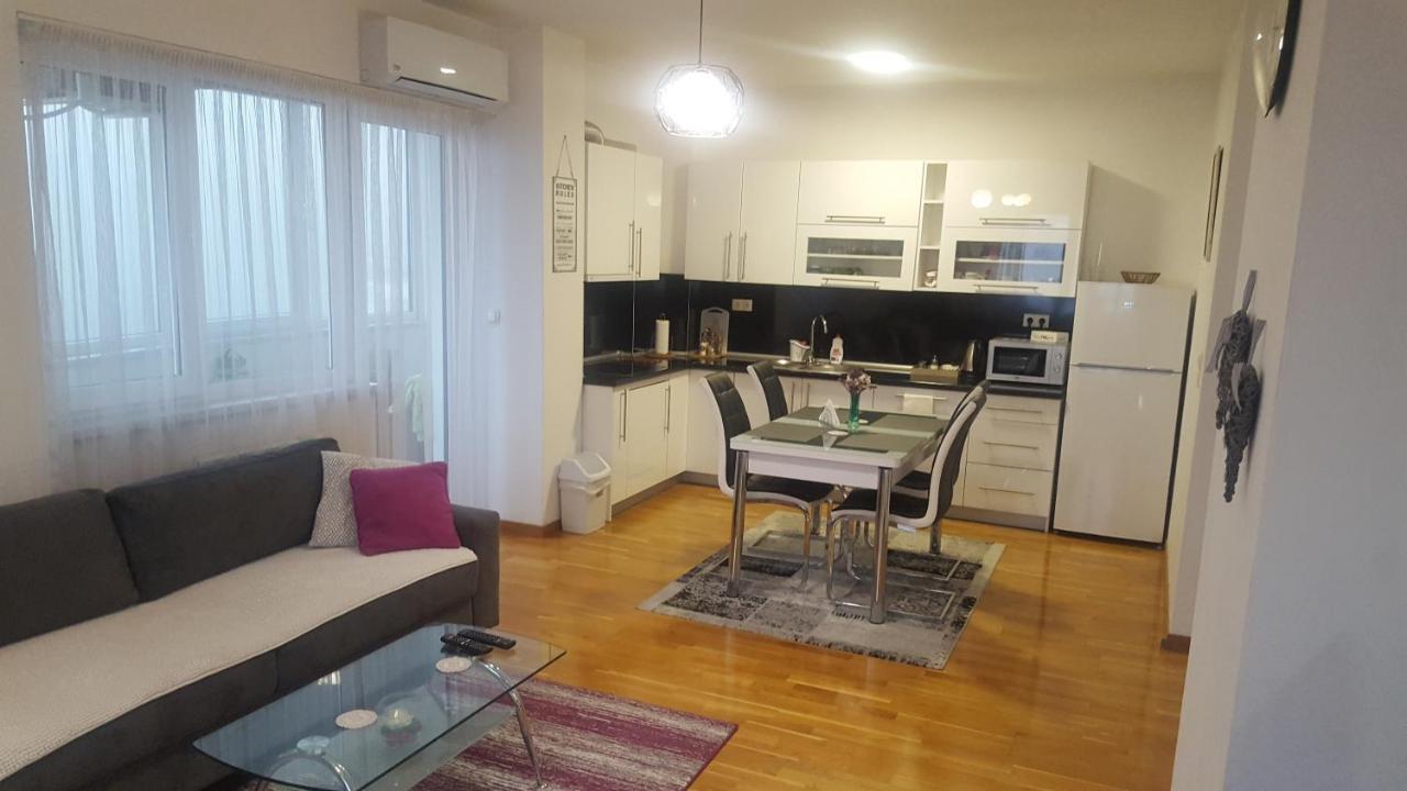 Fantasy Apartment Tuzla Ngoại thất bức ảnh